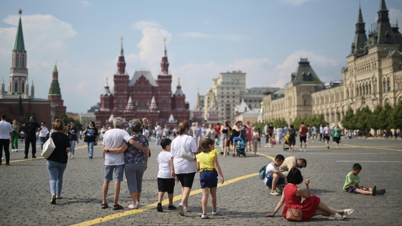 Названы самые популярные у туристов города для летнего отдыха